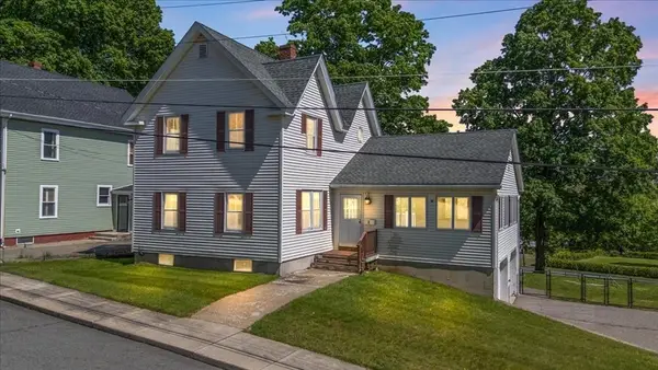 3 Glenwood St, Amesbury, MA 01913