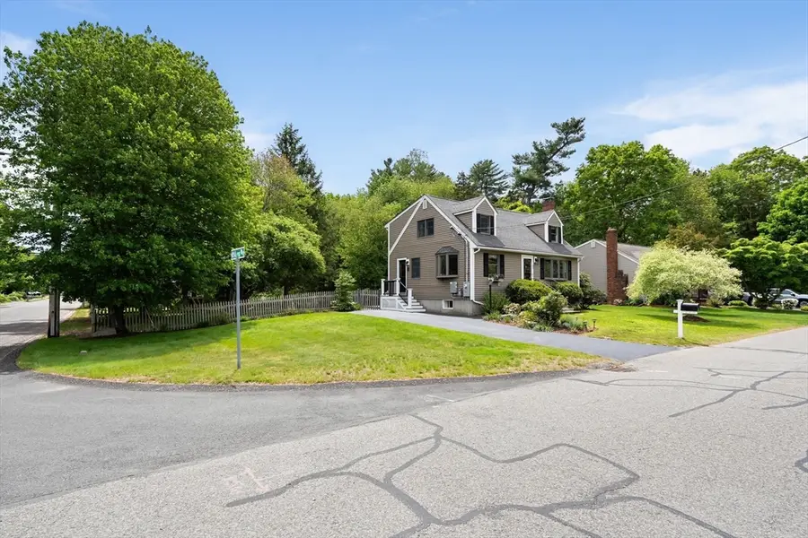 35 Spallus Rd, Stoughton, MA 02072 - #3