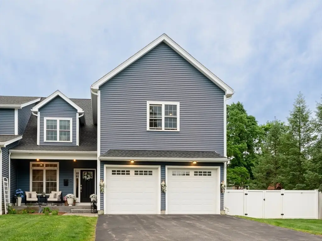 38 Cherry St #B, Hudson, MA 01749 - #1