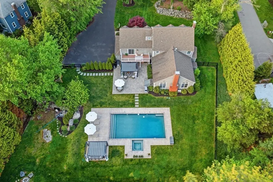 85 Old Farm Rd, Milton, MA 02186 - #2
