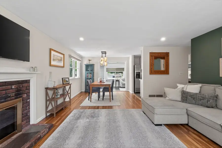 60 Riverview Cir, Wayland, MA 01778 - #3