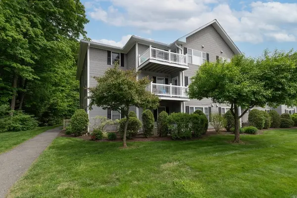 24 Greenleaves #416, Amherst, MA 01002