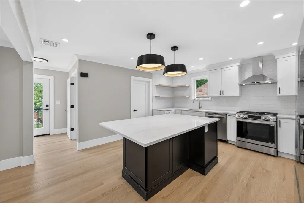 29 Hanson St #2, Somerville, MA 02143 - #1