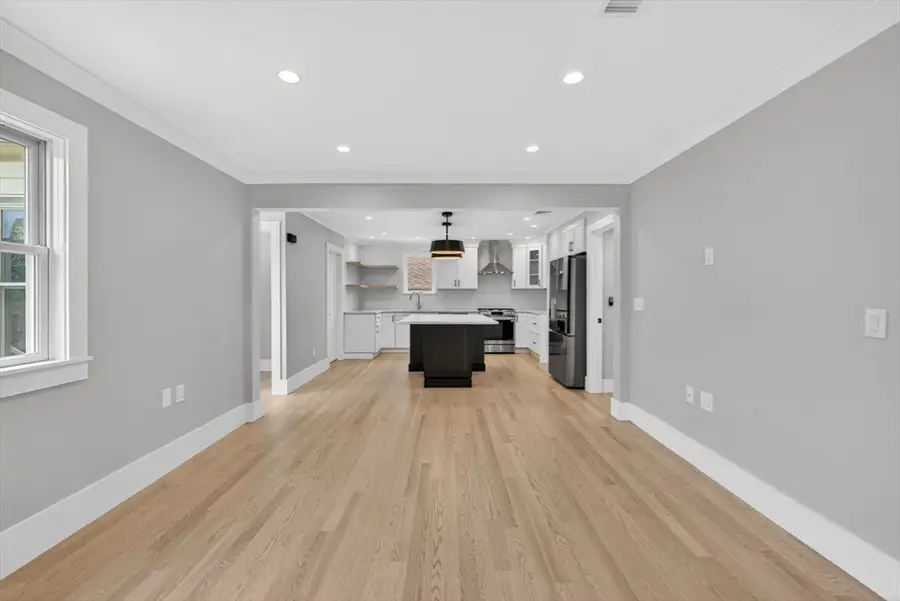 29 Hanson St #2, Somerville, MA 02143 - #3
