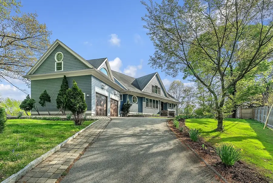 179 Oakland St, Wellesley, MA 02481 - #3