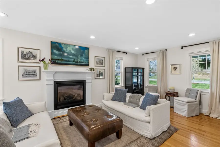 11 Lisa Ln, Pembroke, MA 02359 - #2