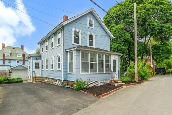 10 Elm Ct, Andover, MA 01810