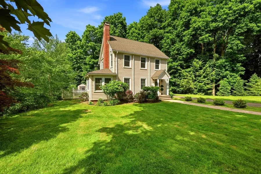 32 Lincoln Rd, Longmeadow, MA 01106 - #3