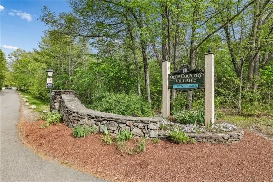 20 Olde Country Village #20, Londonderry, NH 03053 - #3