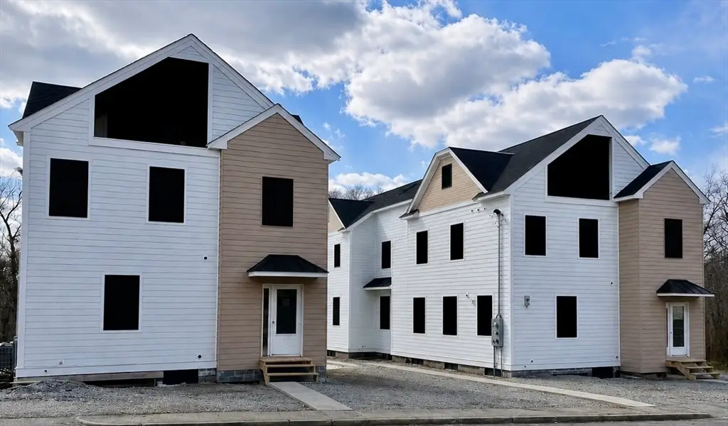 315 Langley Rd. #A, Newton, MA 02459 - #1