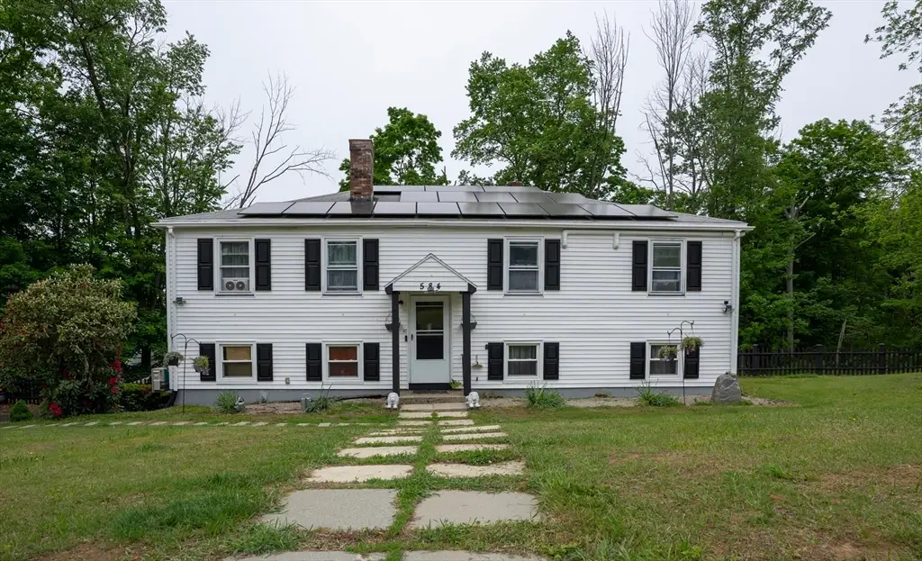 584 Dennison Dr, Southbridge, MA 01550 - #1