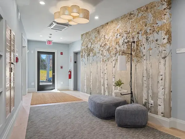 34 Oak Street #203, Boston, MA 02136