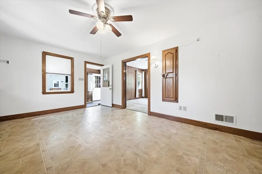 11 West St, Westford, MA 01886 - #3