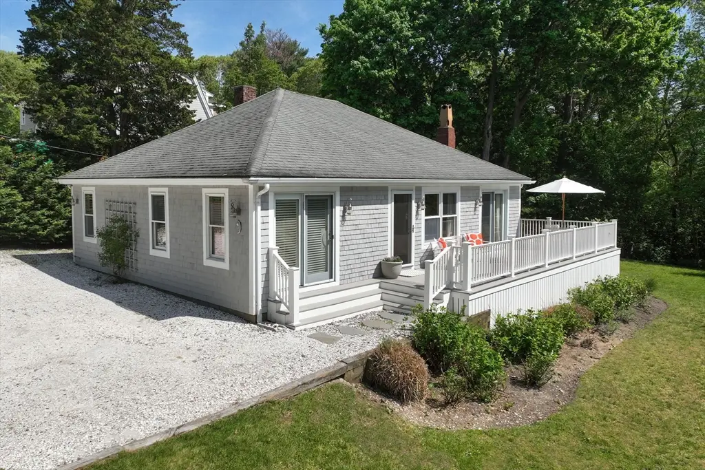 15 Priscilla Ave, Duxbury, MA 02332 - #1