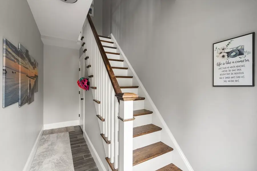 14 Adams St #14, Medfield, MA 02052 - #3