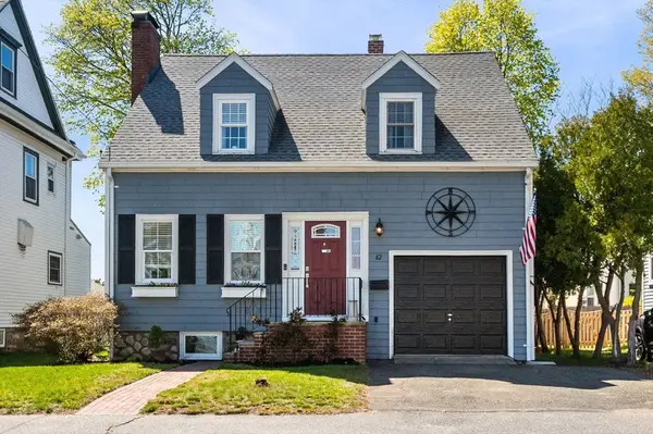 62 Elm St, Melrose, MA 02176
