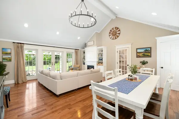 28 Ipswich Road, Topsfield, MA 01983