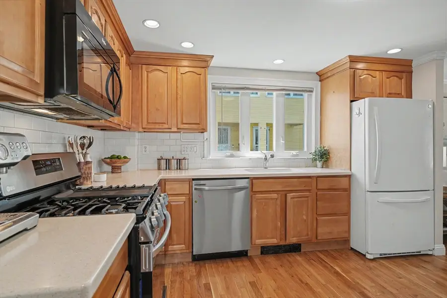 11-13 Walnut St, Belmont, MA 02478 - #3