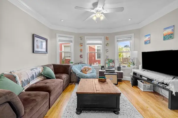 28 Edison Grn #2, Boston, MA 02125