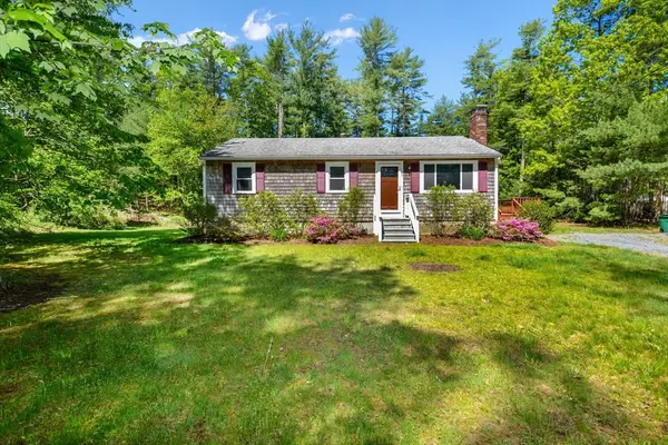 65 Chapel Street, Pembroke, MA 02359