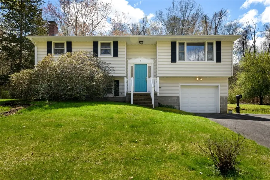 9 Ash Ln, West Brookfield, MA 01585 - #3