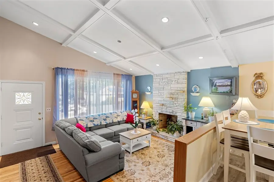 15 Barnes Circle, Salem, MA 01970 - #2