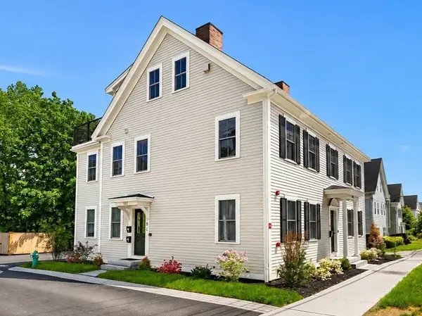 101B Market Street #B, Amesbury, MA 01913