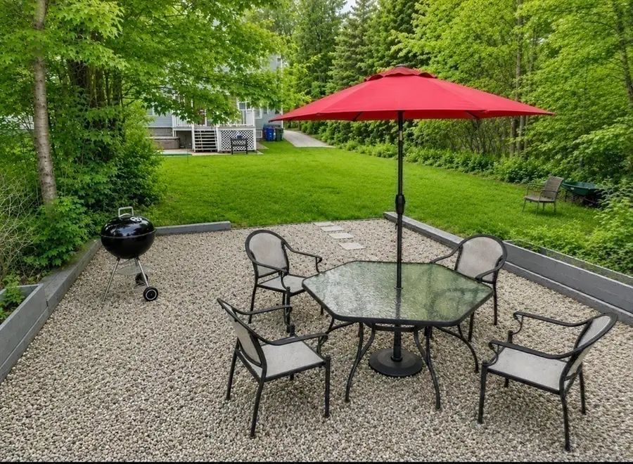 42 Water St, Leeds, MA 01053 - #3