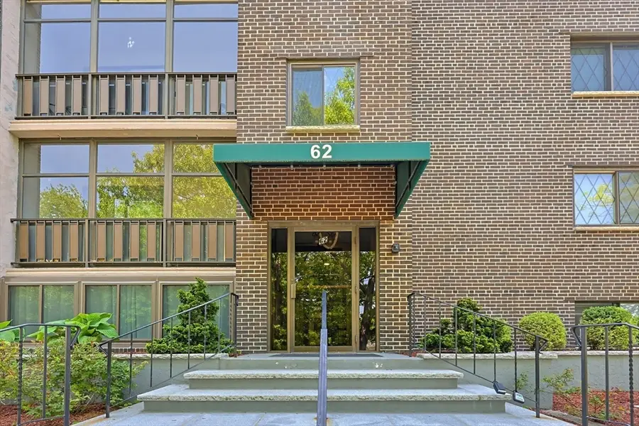 62 South St #1A, Quincy, MA 02169 - #3