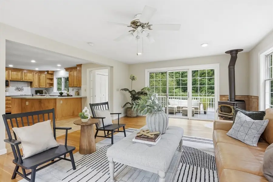 106 Concord Rd, Bedford, MA 01730 - #2