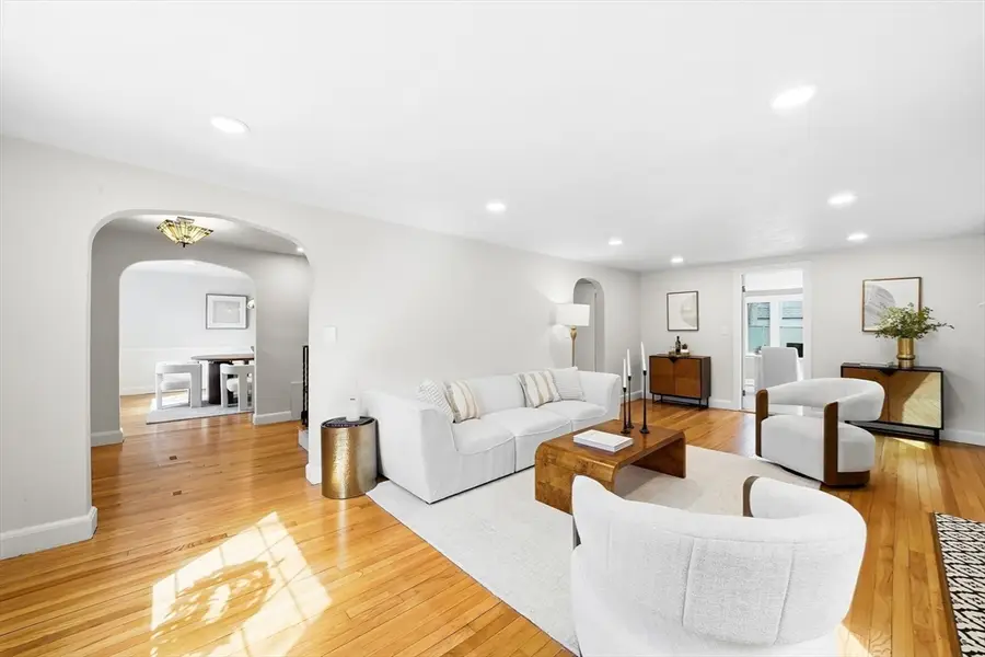 17 Woodhaven Rd, Waban, MA 02468 - #2