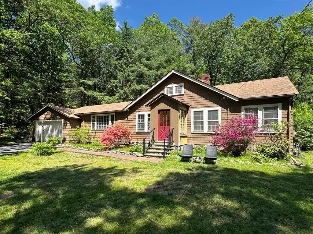 38 Rutland St, Carlisle, MA 01741 - #1
