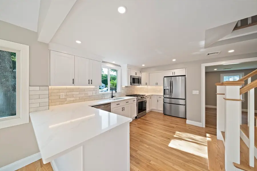 115 Great Republic Ave, Weymouth, MA 02190 - #2