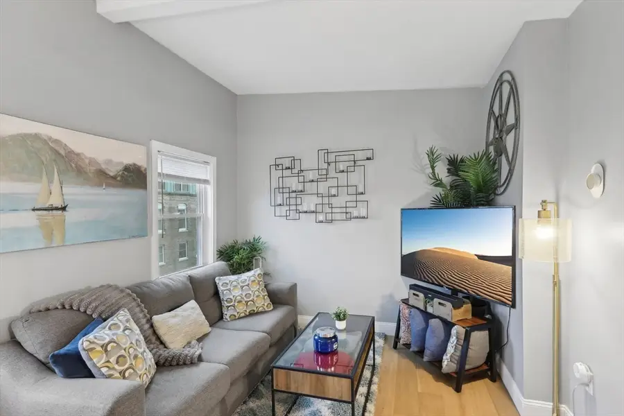 115 W 7th St #3, Boston, MA 02127 - #2