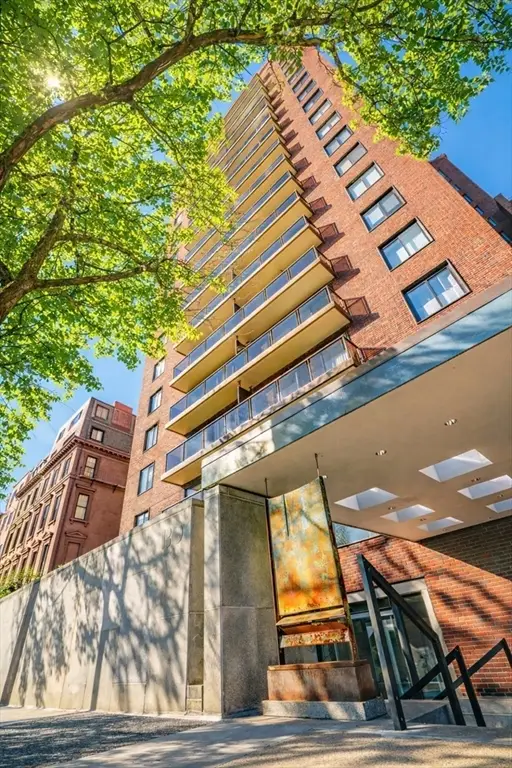 180 Beacon Street #8DE, Boston, MA 02116