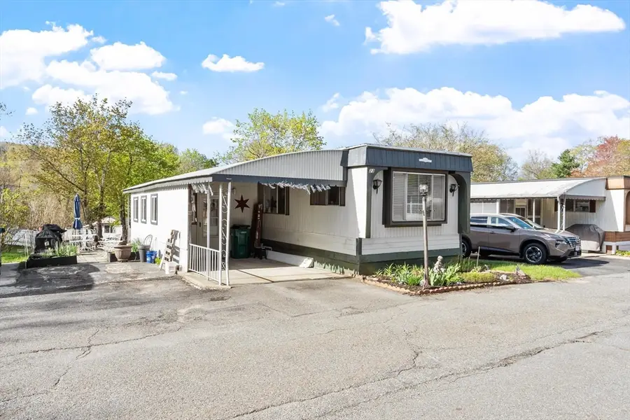 1237 Central St, Leominster, MA 01453 - #2