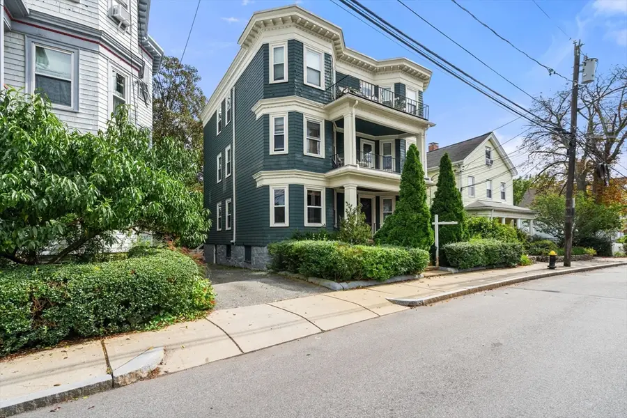 15 Oakland St #1, Boston, MA 02135 - #2