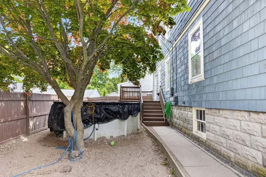 26 Ashland Pl, New Bedford, MA 02740 - #3