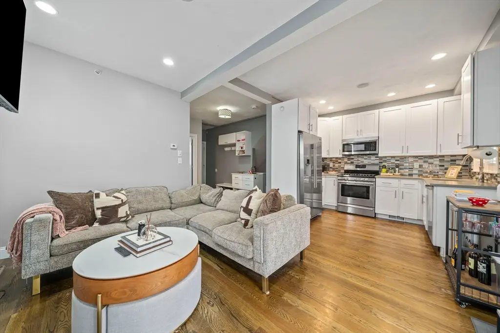 149 G St #1, Boston, MA 02127 - #1