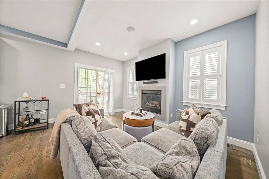 149 G St #1, Boston, MA 02127 - #3