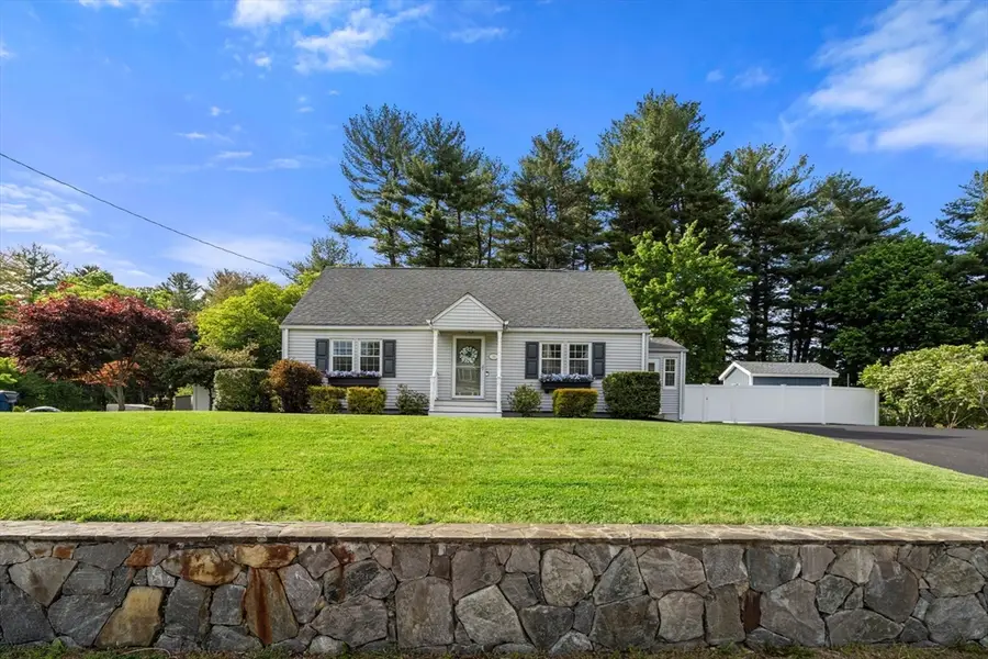 15 Marie St, Tewksbury, MA 01876 - #2