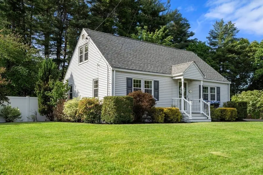 15 Marie St, Tewksbury, MA 01876 - #3