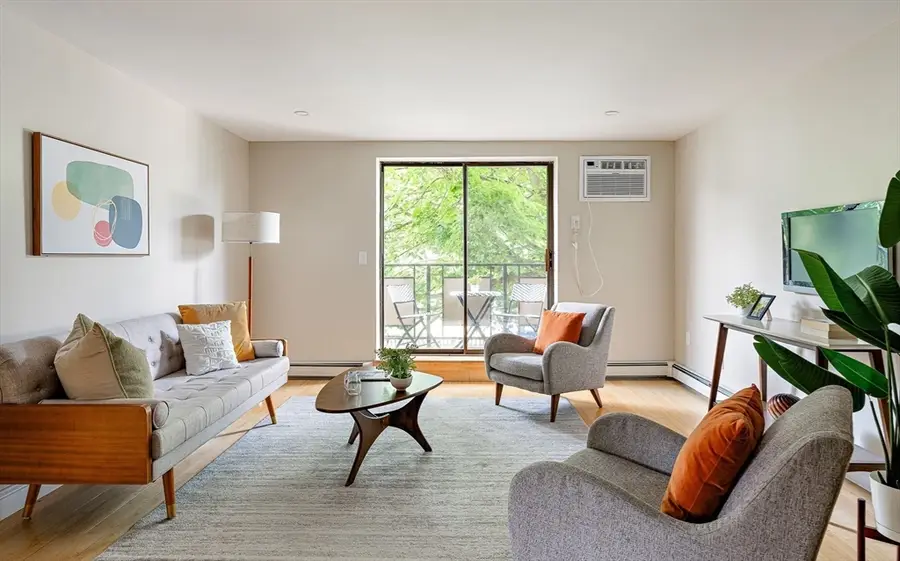 301 Lowell St #12, Somerville, MA 02145 - #3