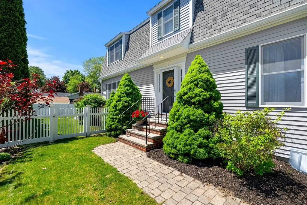 17 Fenmere Avenue, Wellesley, MA 02482 - #1