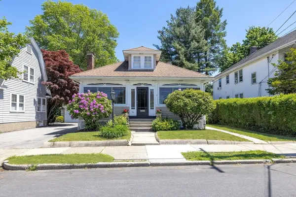 62 Falmouth Rd, Newton, MA 02465