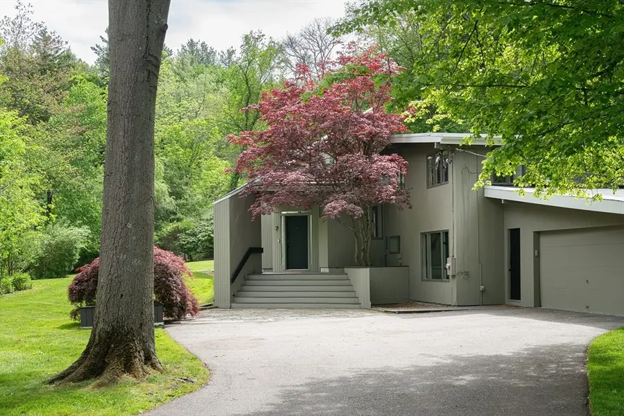 7 Diamond Rd, Lexington, MA 02420 - #3