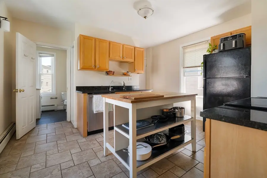 5 Essex St, Somerville, MA 02145 - #3