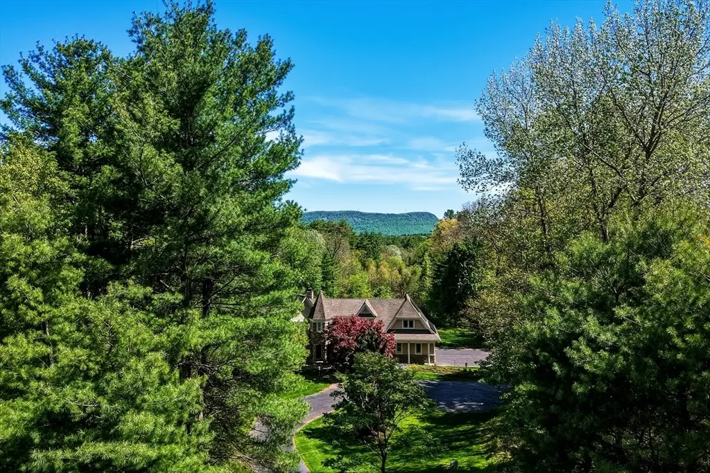 422 Park Hill Rd, Northampton, MA 01062 - #1