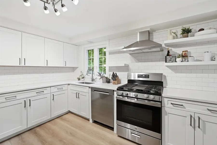 72 Wickaboag Valley Rd, West Brookfield, MA 01585 - #2