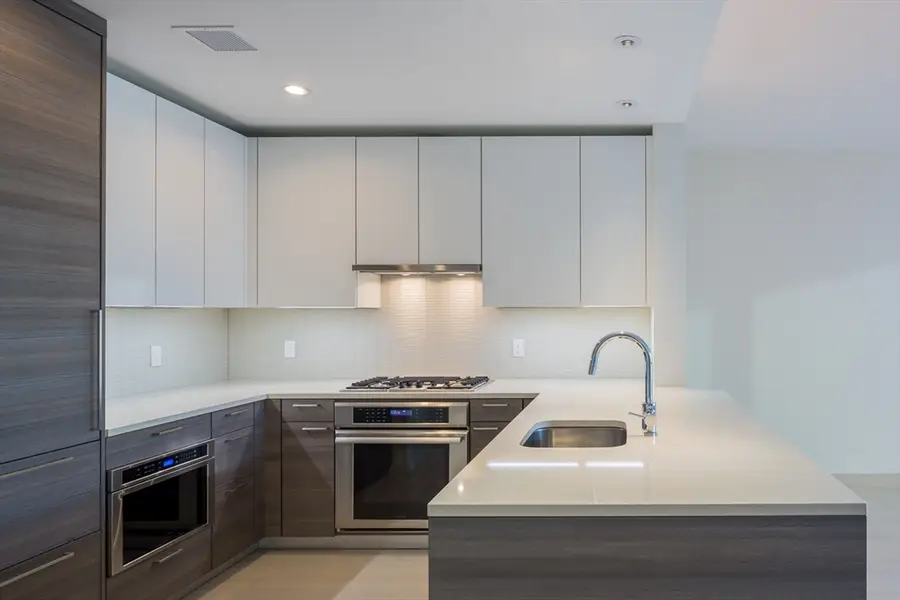 1 Franklin St #1709, Boston, MA 02110 - #3